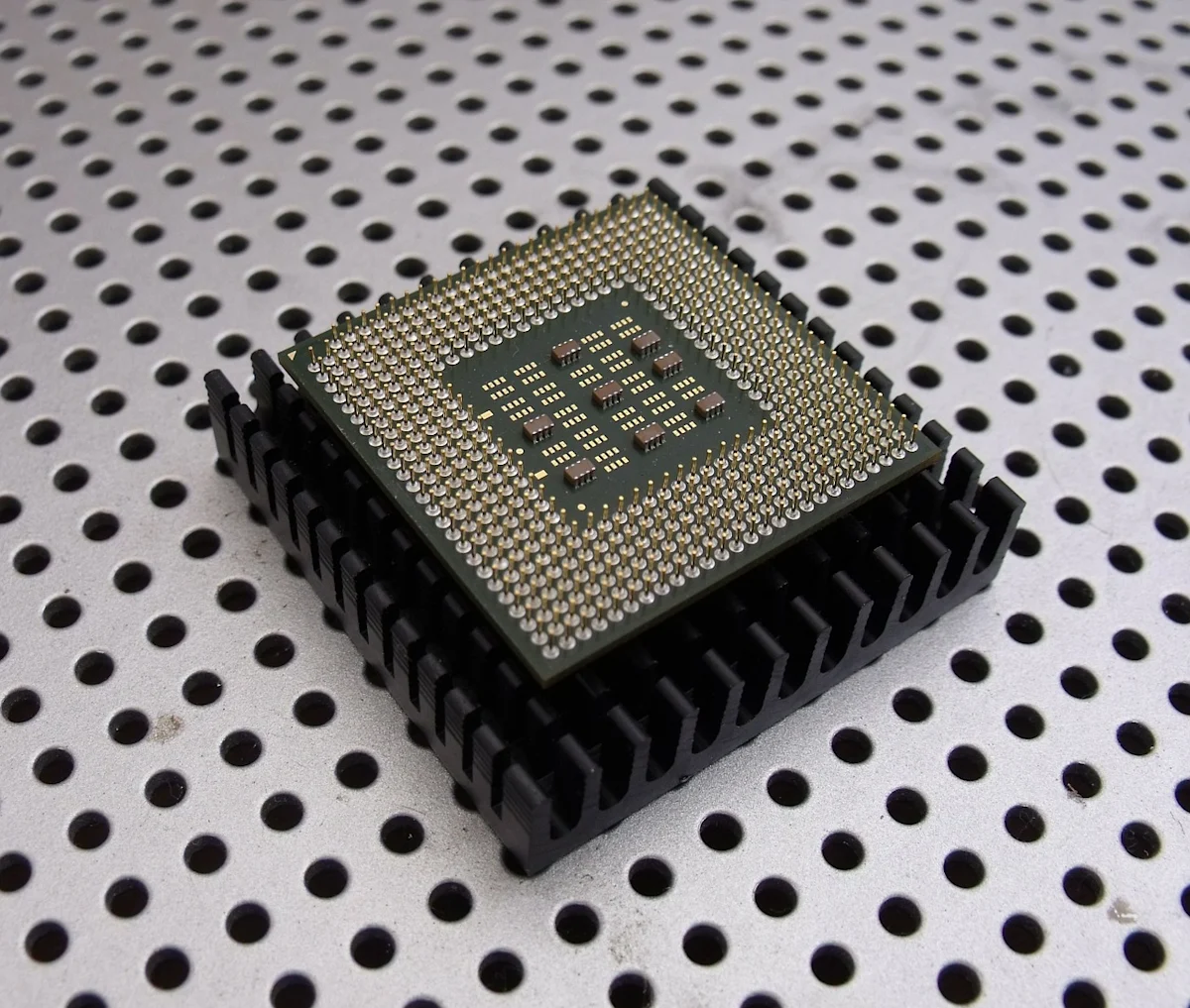 Microchip Tech (MCHP) Armenia Office Receives U.S. Export License for Advanced FPGA Development
