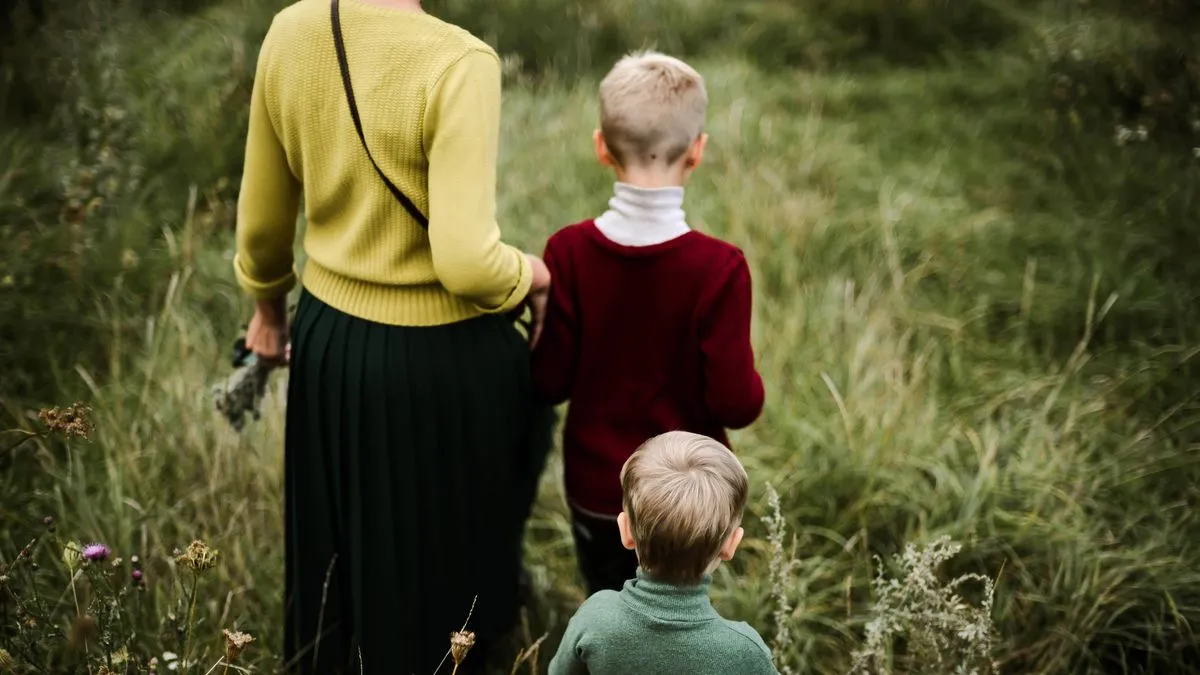 Mums who had children from 1978-2010 'could be owed £8,377' over HMRC error says expert