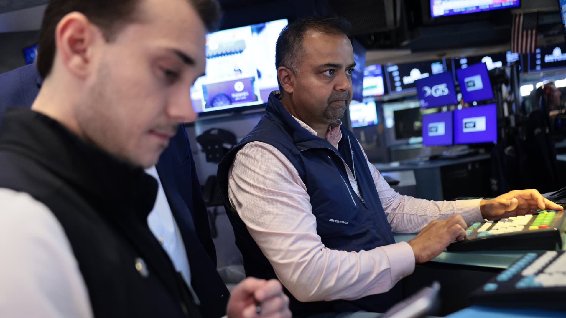 S&P 500 futures tick lower as Wall Street awaits May jobs report: Live updates - CNBC