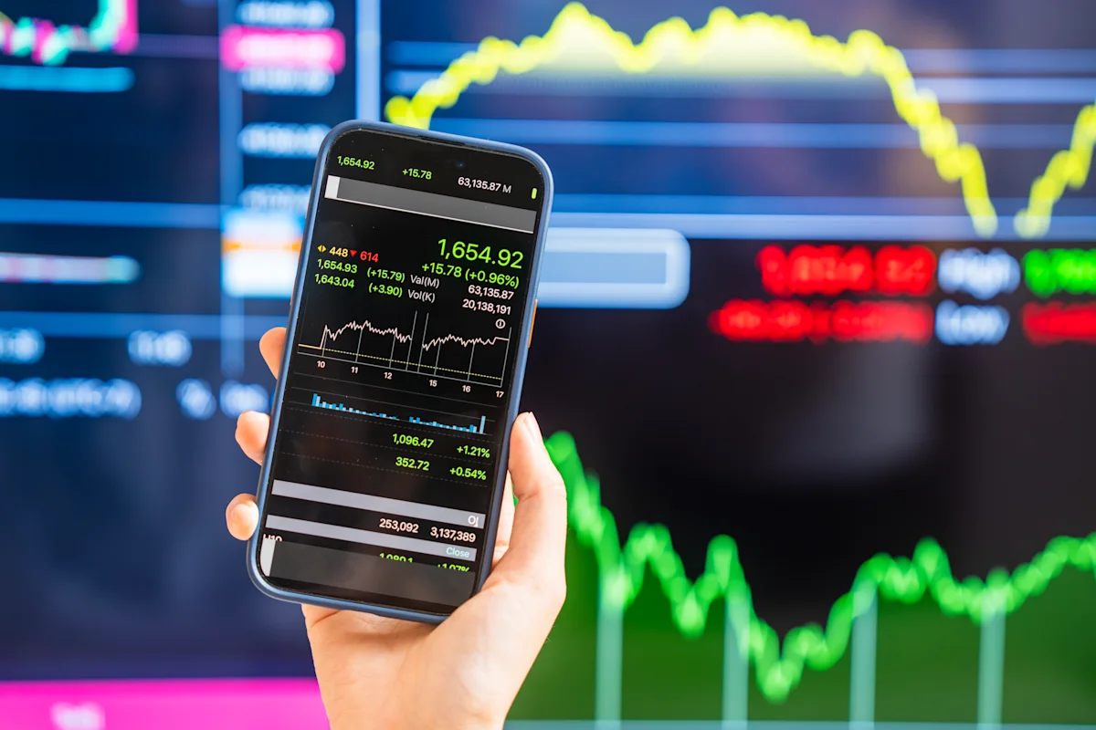 What is a covered call? How this options income strategy works.