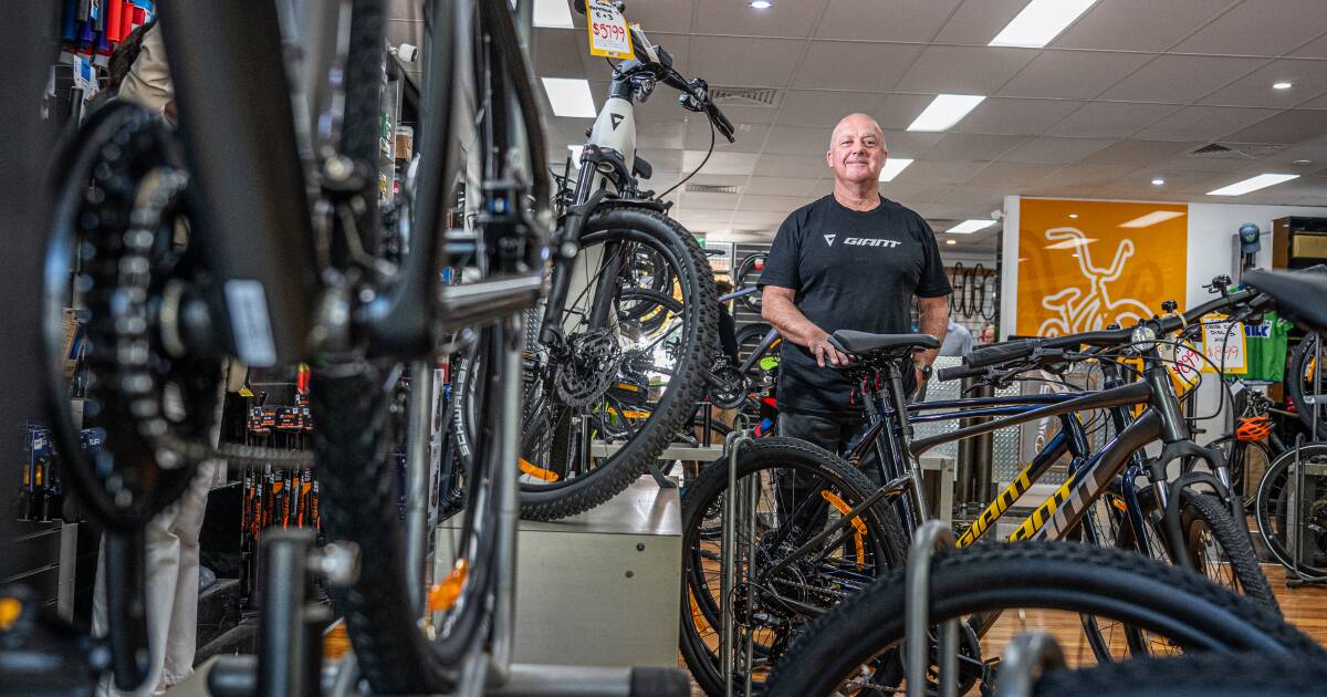 Canberra bike shops sales surge as drivers cut fuel costs