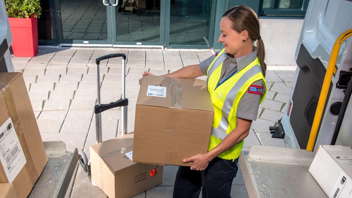 Canada Post parcel volumes decline 17.2% in Q1