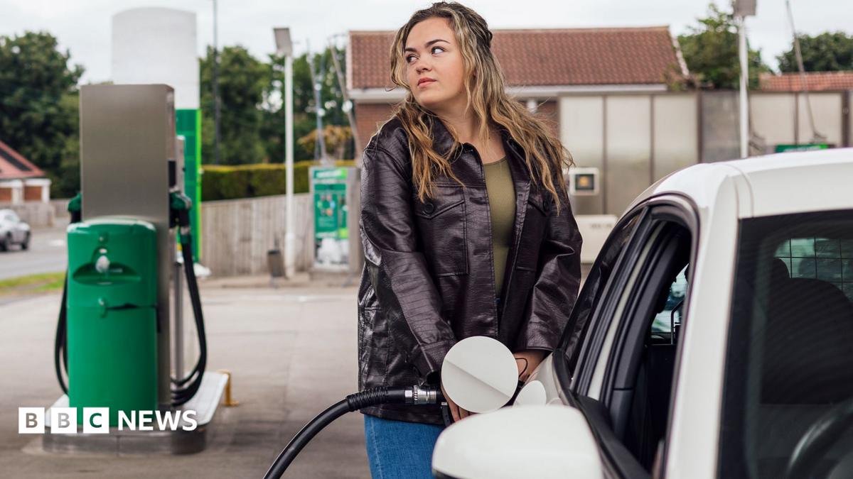 UK inflation rate falls to 2.6%