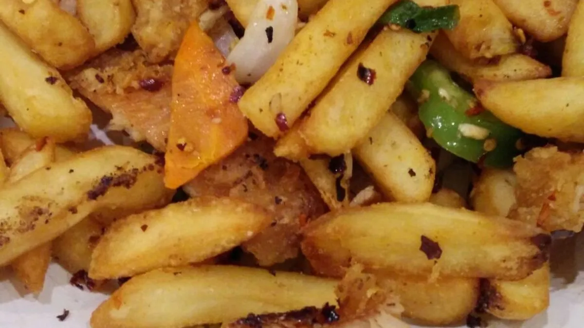 Irish takeaway favourite goes viral with searches spiking 5,000% as celebs discuss it