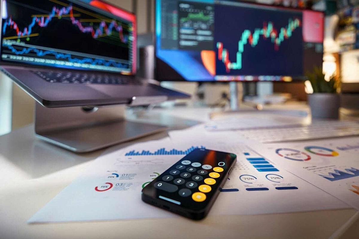 Carvana Stock Outlook: Is Wall Street Bullish or Bearish?