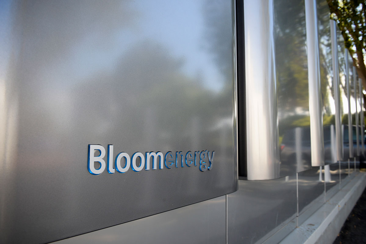 Barclays and BTIG Raise Price Targets on Bloom Energy (BE) Following Strong Quarter and Oracle Partnership