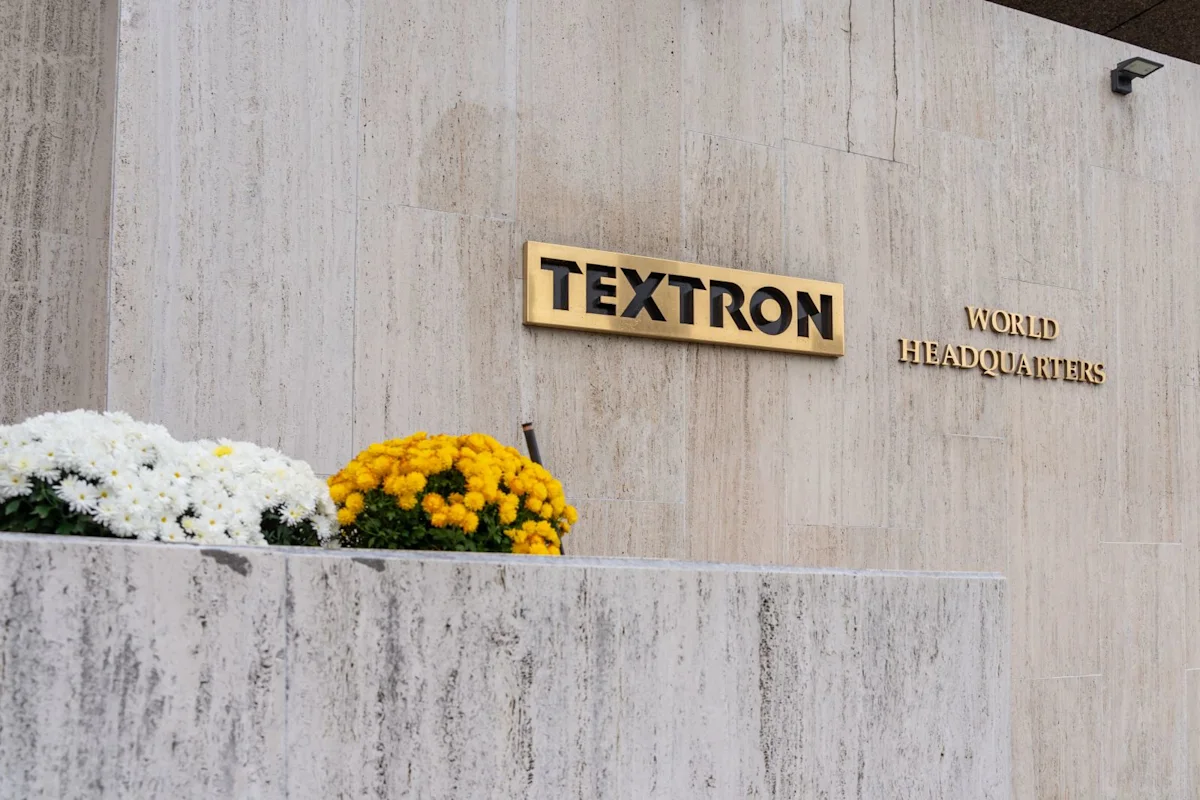 Are Wall Street Analysts Bullish on Textron Stock?