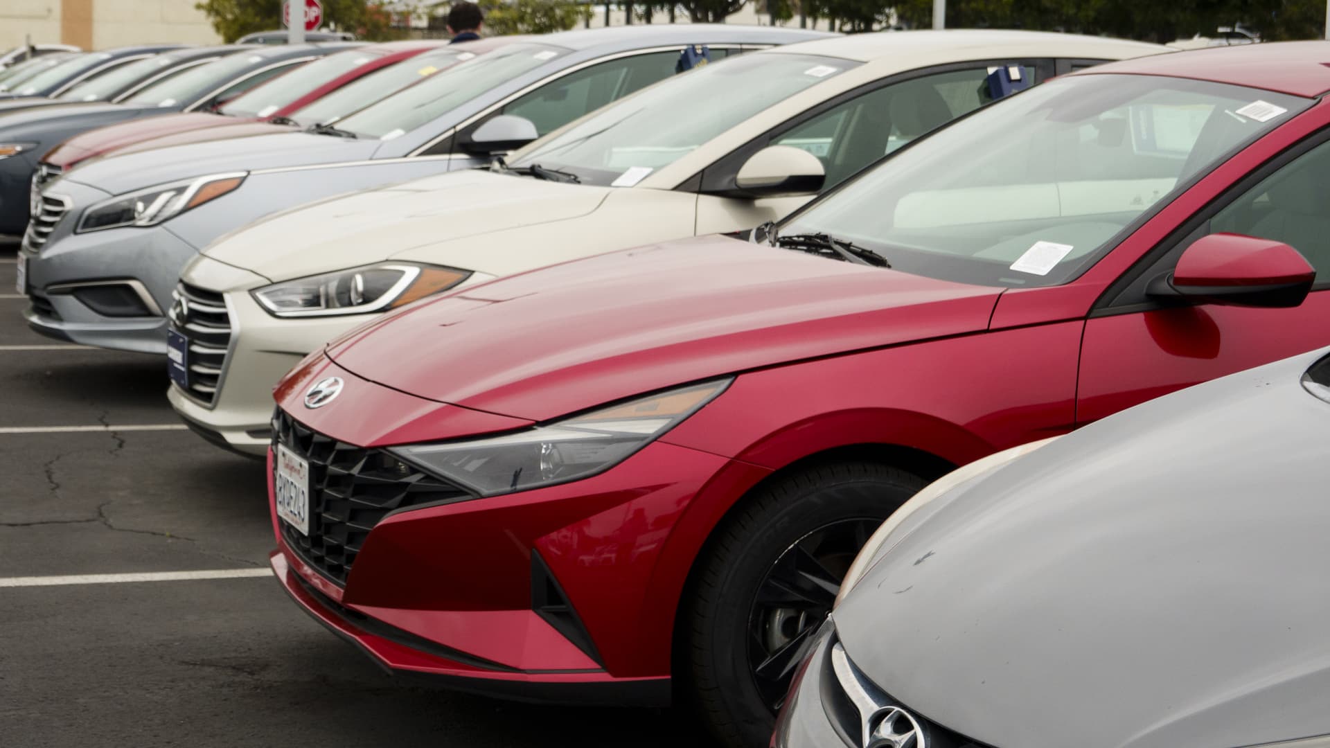 More monthly auto loan payments are above $1,000, and most are not for luxury models - CNBC