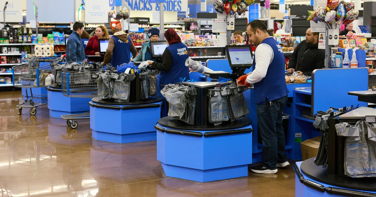 K-shaped economy hits Walmart as high-income shoppers are increasingly driving sales
