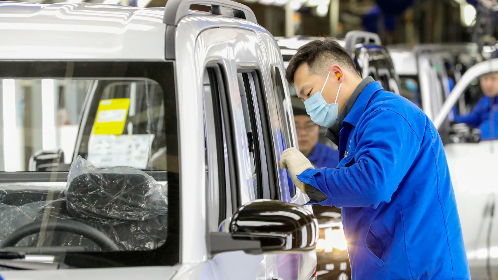 GM, Chinese automaker extend joint venture for 20 years despite geopolitical tensions with U.S. - CNBC