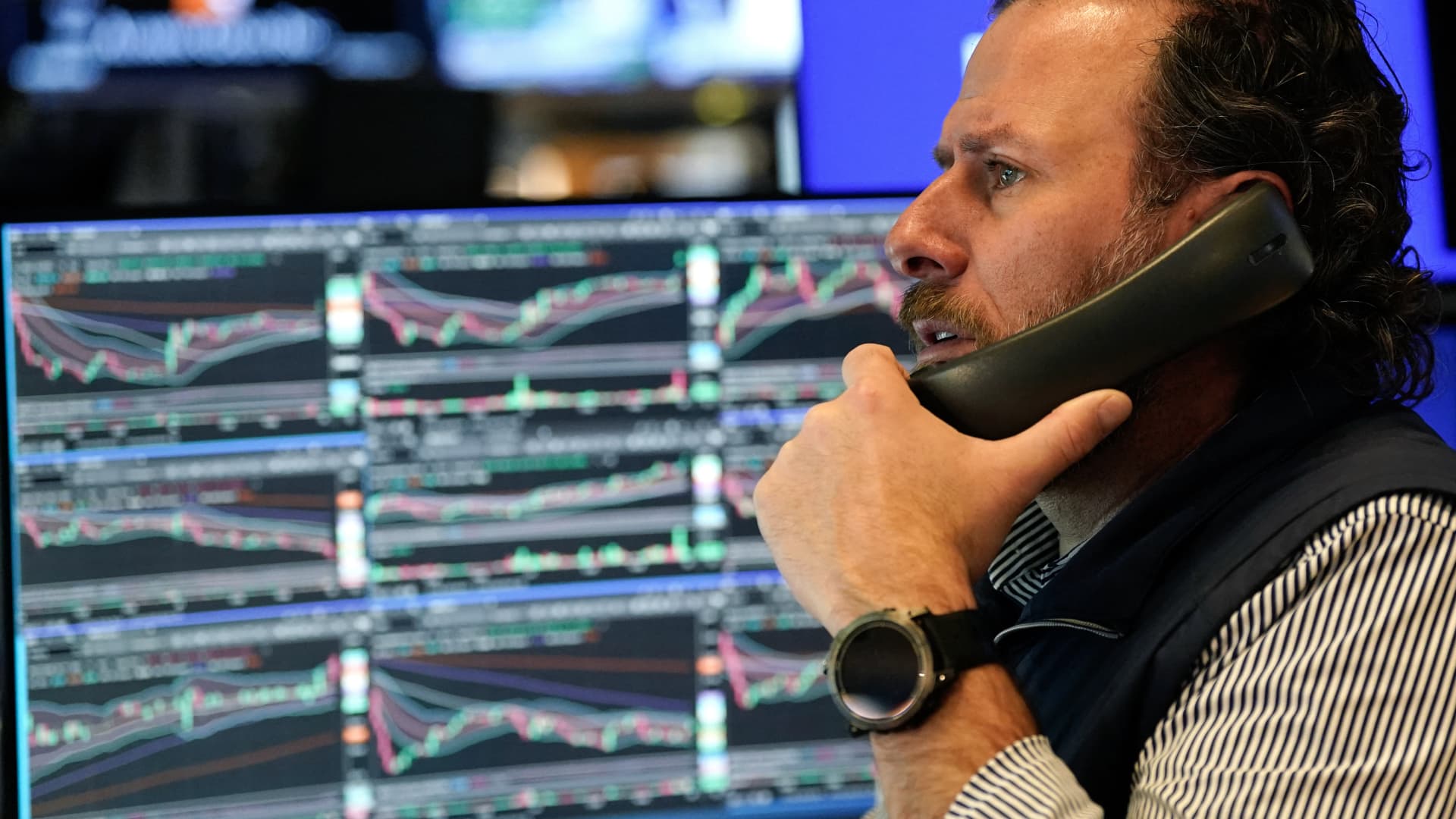 S&P 500 falls as Nvidia rolls over following earnings: Live updates - CNBC