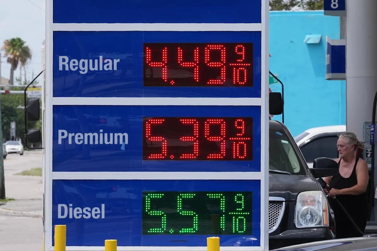 How to save money on gas (and big savings on diesel) Memorial Day weekend