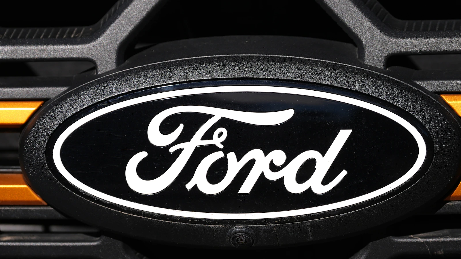 Ford recalls more than half a million Broncos due to engine fire risk - ABC News - Breaking News, Latest News and Videos