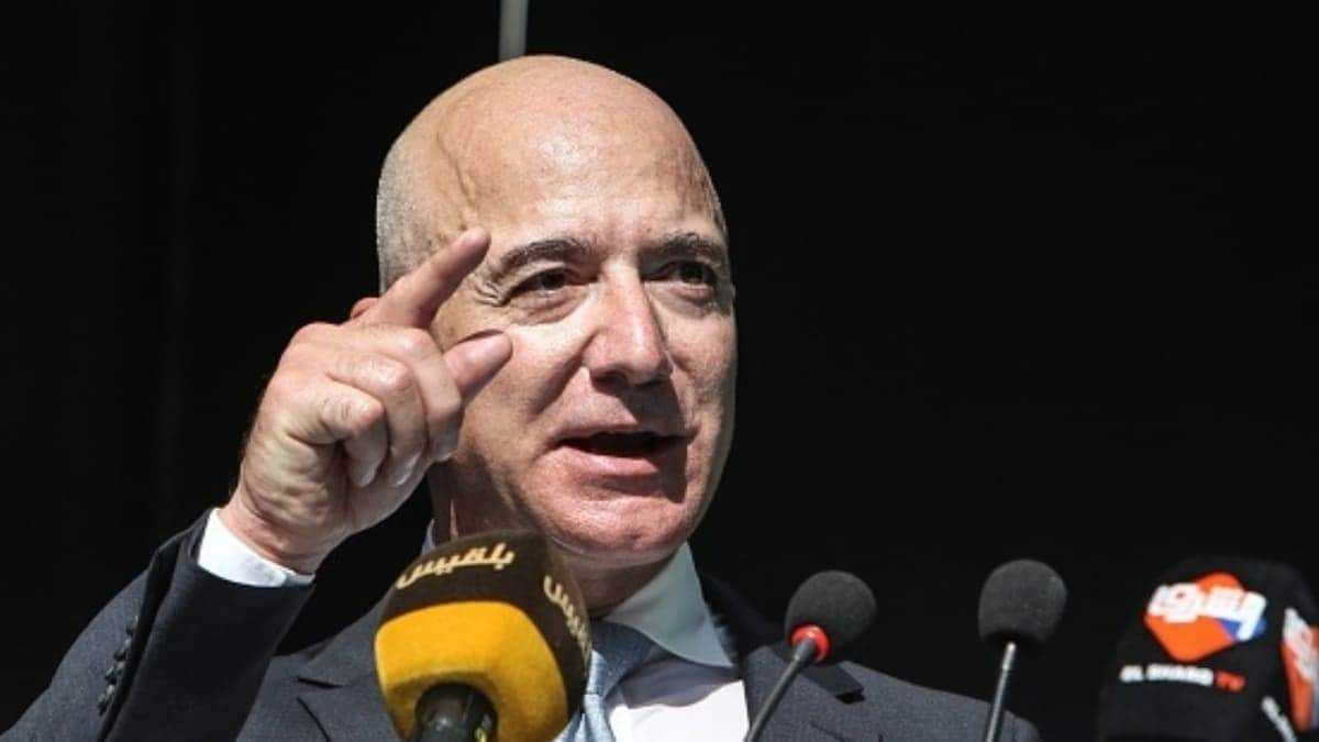 richest title after Amazon shares soar