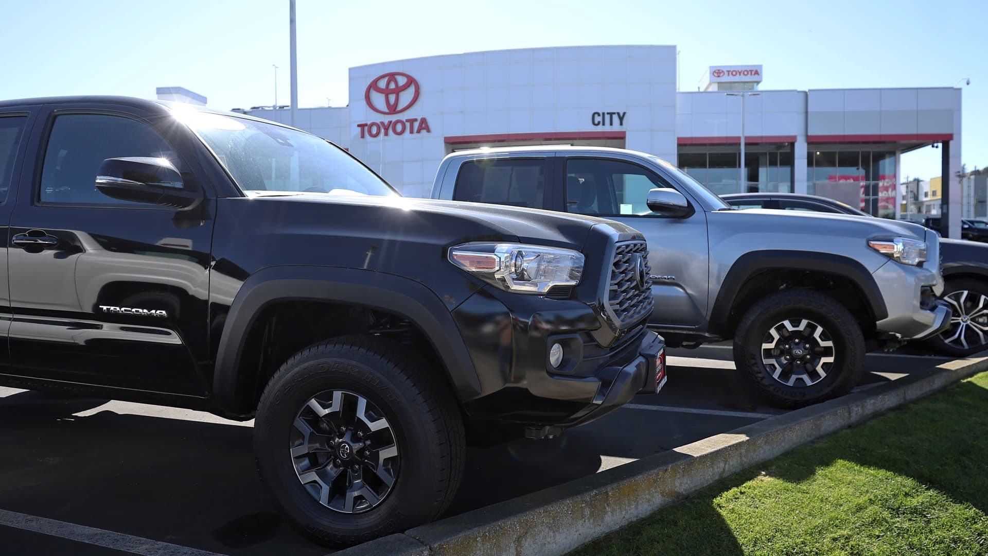 Toyota to invest $3.6 billion to move Tacoma pickup truck production from Mexico to Texas - CNBC